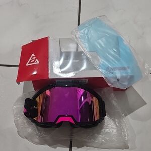 Answer Goggles With 2 Lenses